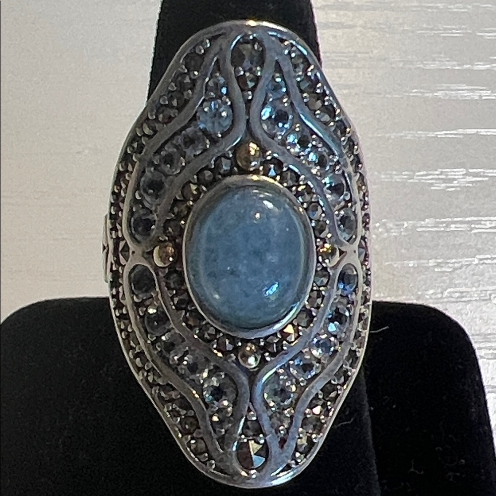 Stunning Silver Statement Ring - image 3